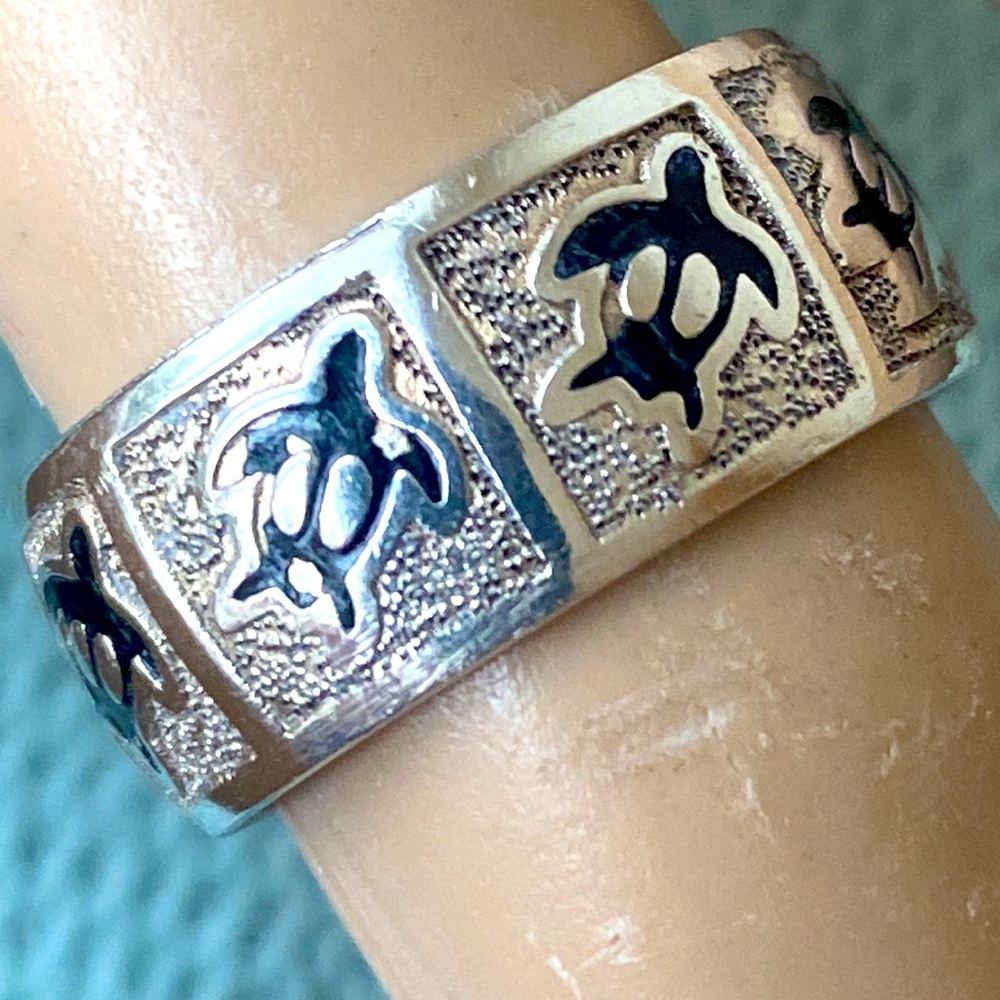 Sea Turtle sterling silver black Enamel band ring s 7 PCU
